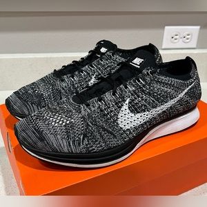 Nike Flyknit Racer